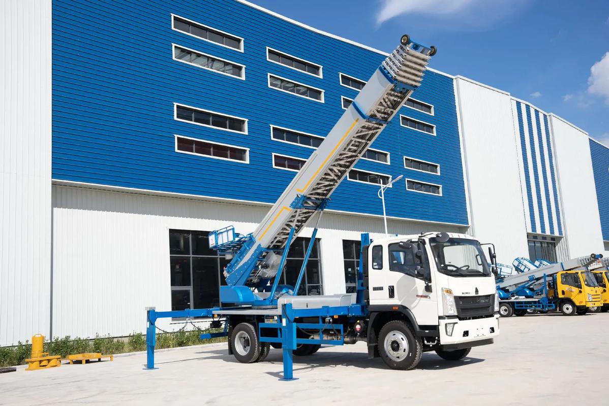 新泰小型云梯车上料车租赁多少钱