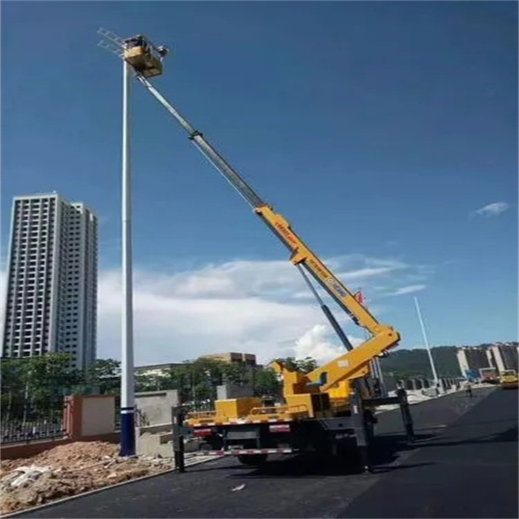 新泰维修路灯的曲臂升降车出租