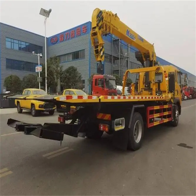 新泰附近小随车吊出租电话，轻松解决搬运烦恼