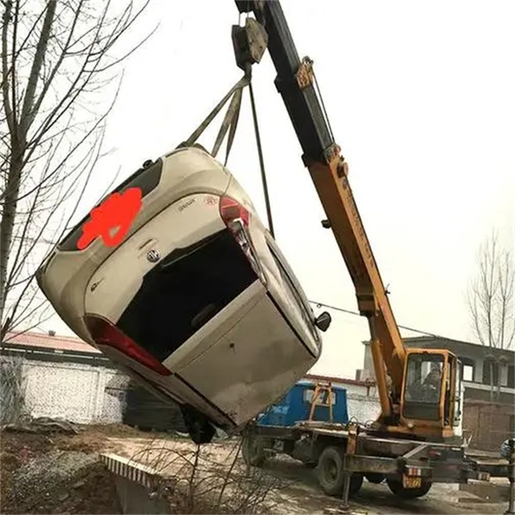 新泰随时待命，吊车24小时道路救援服务全解析